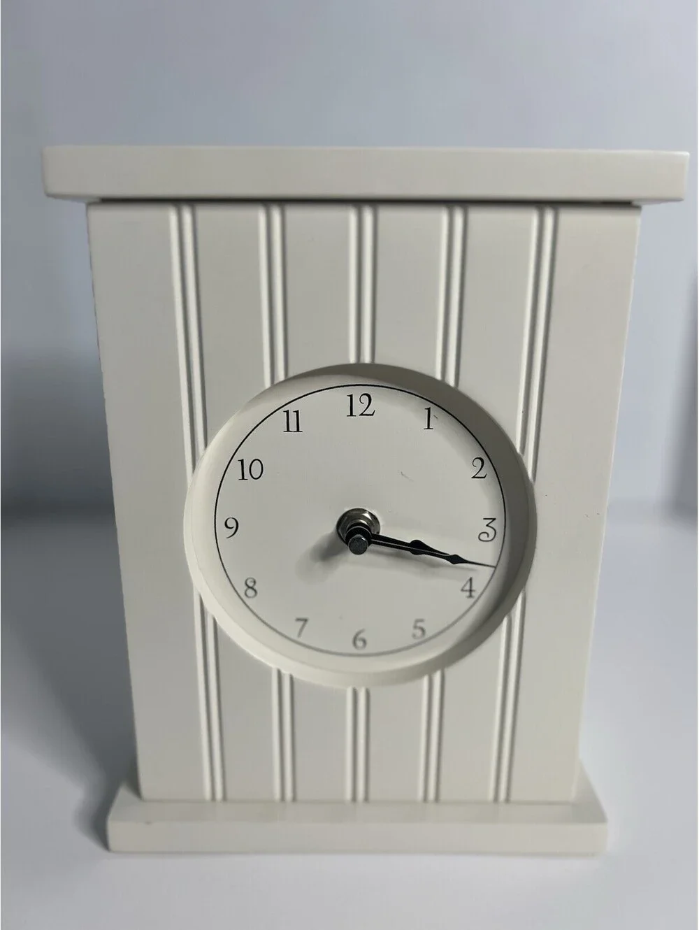 2007 Off White Desk Clock 8.5” H x 6.5” W Tested Works